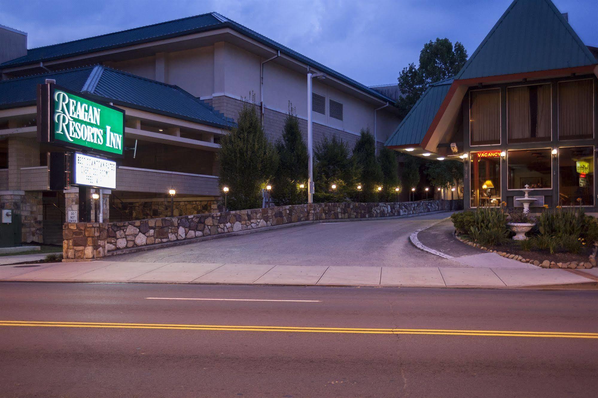 Reagan Resorts Inn (Adults Only) Gatlinburg Eksteriør billede